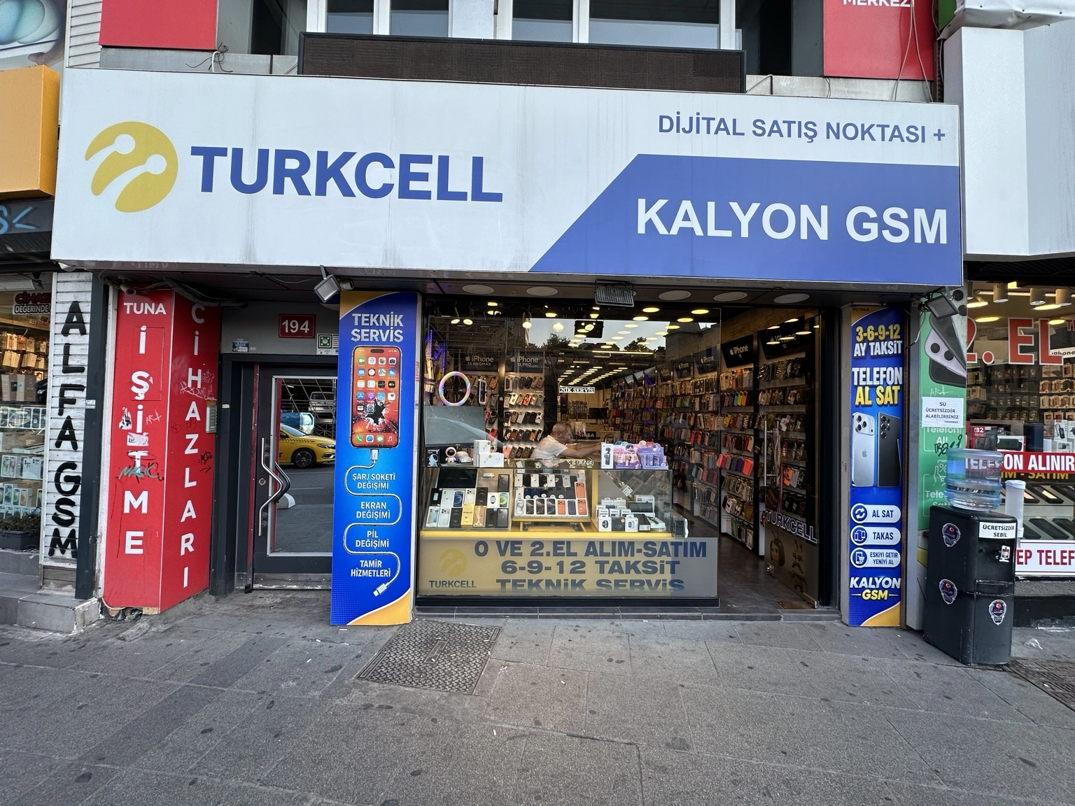Kalyon GSM mağazasında telefon teknik servis alanı